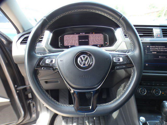 Used 2021 Volkswagen Tiguan SEL FWD image 13