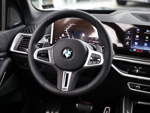 New 2026 BMW X5 M60i w/ Climate Comfort Package image 29