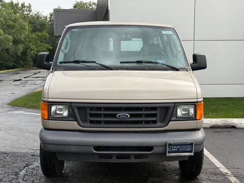 Used 2007 Ford E-350 and Econoline 350 XLT RWD image 3
