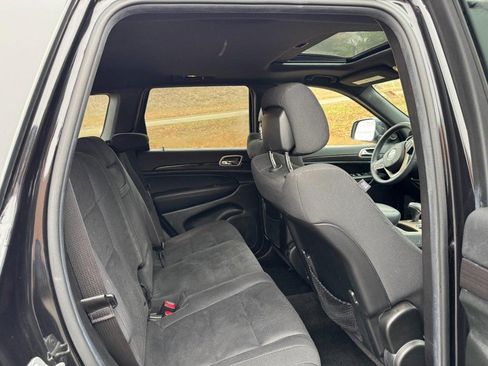 Used 2014 Jeep Grand Cherokee Laredo w/ Security & Convenience Group image 10