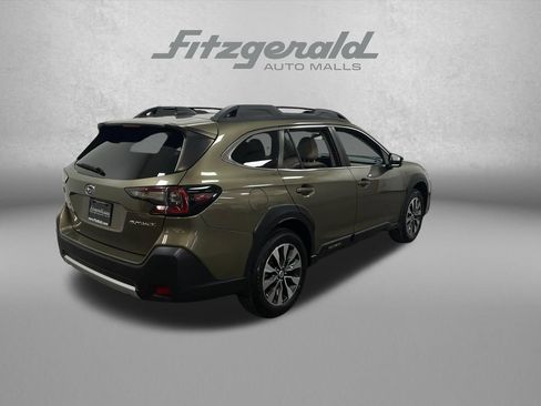 Used 2023 Subaru Outback Limited AWD/4WD image 5