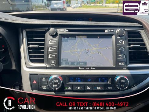 Used 2017 Toyota Highlander Limited w/ Protection Package #3 AWD/4WD image 21
