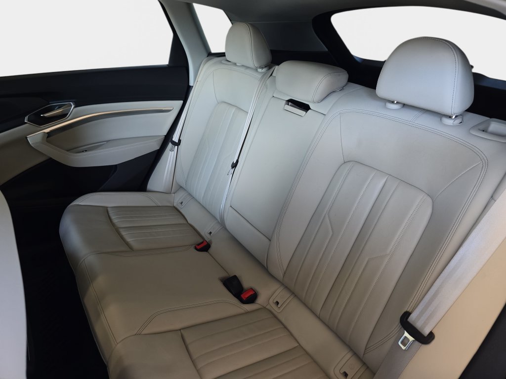 Used 2024 Audi Q8 e-tron Premium AWD/4WD image 17