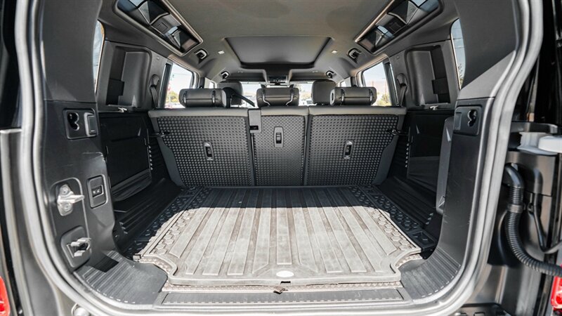 Used 2024 Land Rover Defender 110 S AWD/4WD image 41