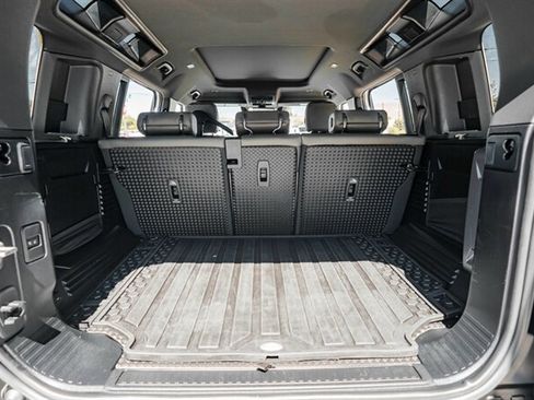 Used 2024 Land Rover Defender 110 S AWD/4WD image 41