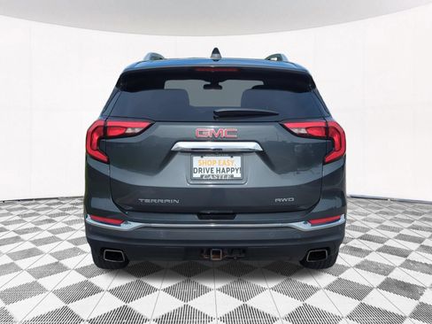 Used 2018 GMC Terrain SLT w/ Preferred Package AWD/4WD image 4