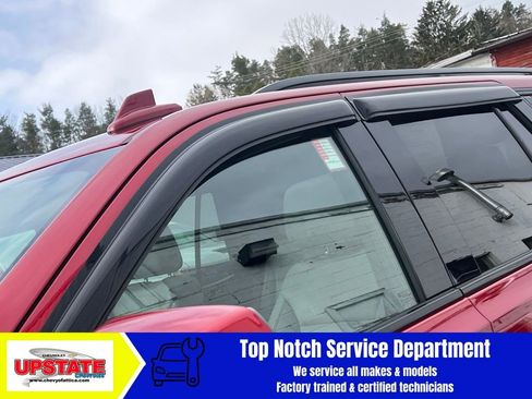 Used 2021 Chevrolet Tahoe Z71 w/ Z71 Signature Package image 5