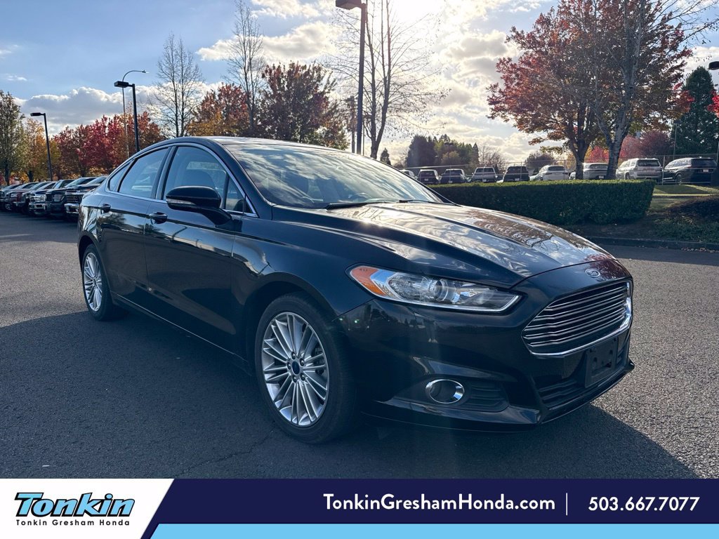 Used 2016 Ford Fusion SE w/ Equipment Group 202A FWD image 1