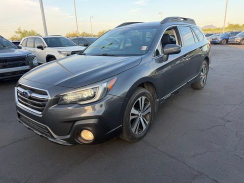 Used 2019 Subaru Outback 3.6R Limited AWD/4WD image 3