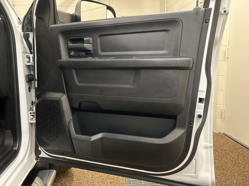 Used 2015 RAM 1500 Express RWD image 14