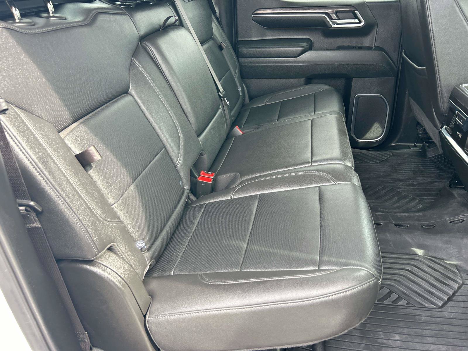 Used 2024 Chevrolet Silverado 1500 LTZ AWD/4WD image 29