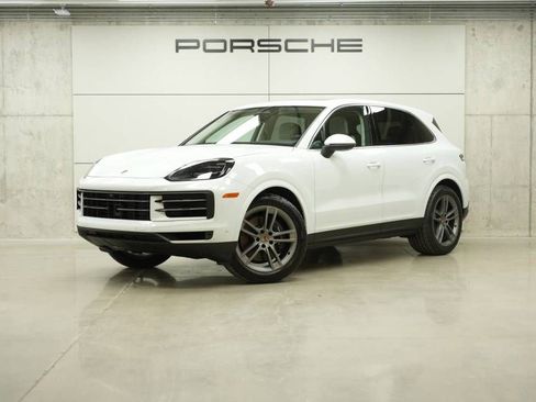 New 2026 Porsche Cayenne AWD/4WD image 1