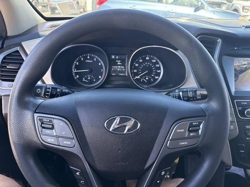 Used 2017 Hyundai Santa Fe Sport image 34