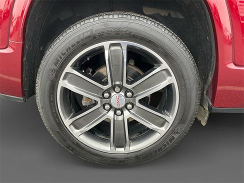 Used 2018 GMC Acadia Denali w/ Technology Package image 10