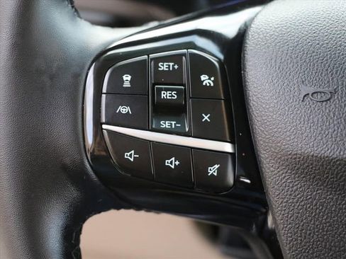 Used 2021 Ford Escape Titanium image 28