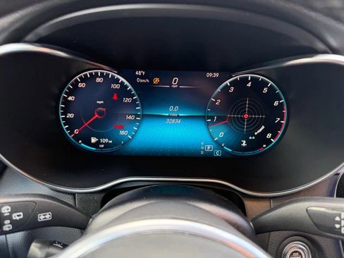 Used 2021 Mercedes-Benz GLC 300 4MATIC image 37