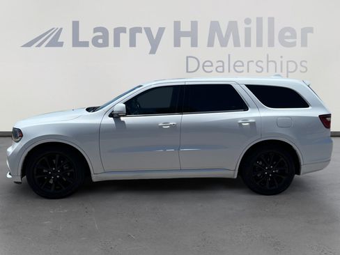Used 2017 Dodge Durango R/T w/ Trailer Tow Group IV RWD image 2