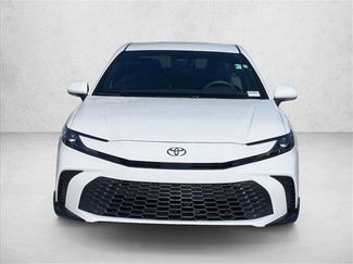 Used 2025 Toyota Camry SE FWD video 2