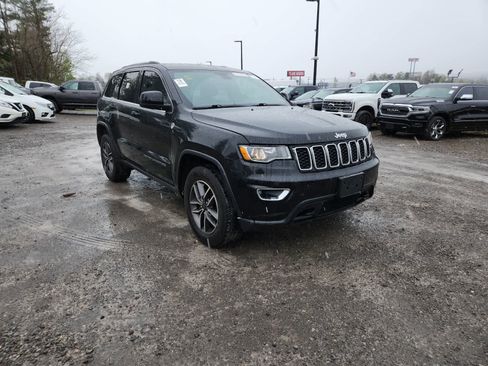 Certified 2020 Jeep Grand Cherokee Laredo w/ Quick Order Package 2BN North image 7