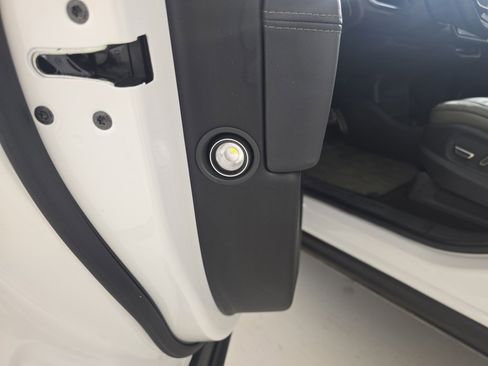 Used 2023 Rivian R1T Adventure image 30