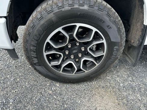 Used 2022 Ford F150 Lariat w/ Equipment Group 502A High image 3