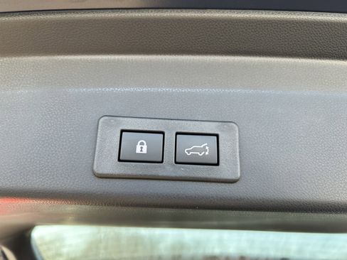 Certified 2025 Subaru Ascent Limited image 29