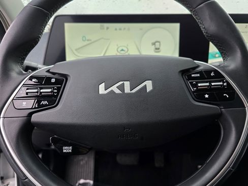 Certified 2023 Kia EV6 Light image 29