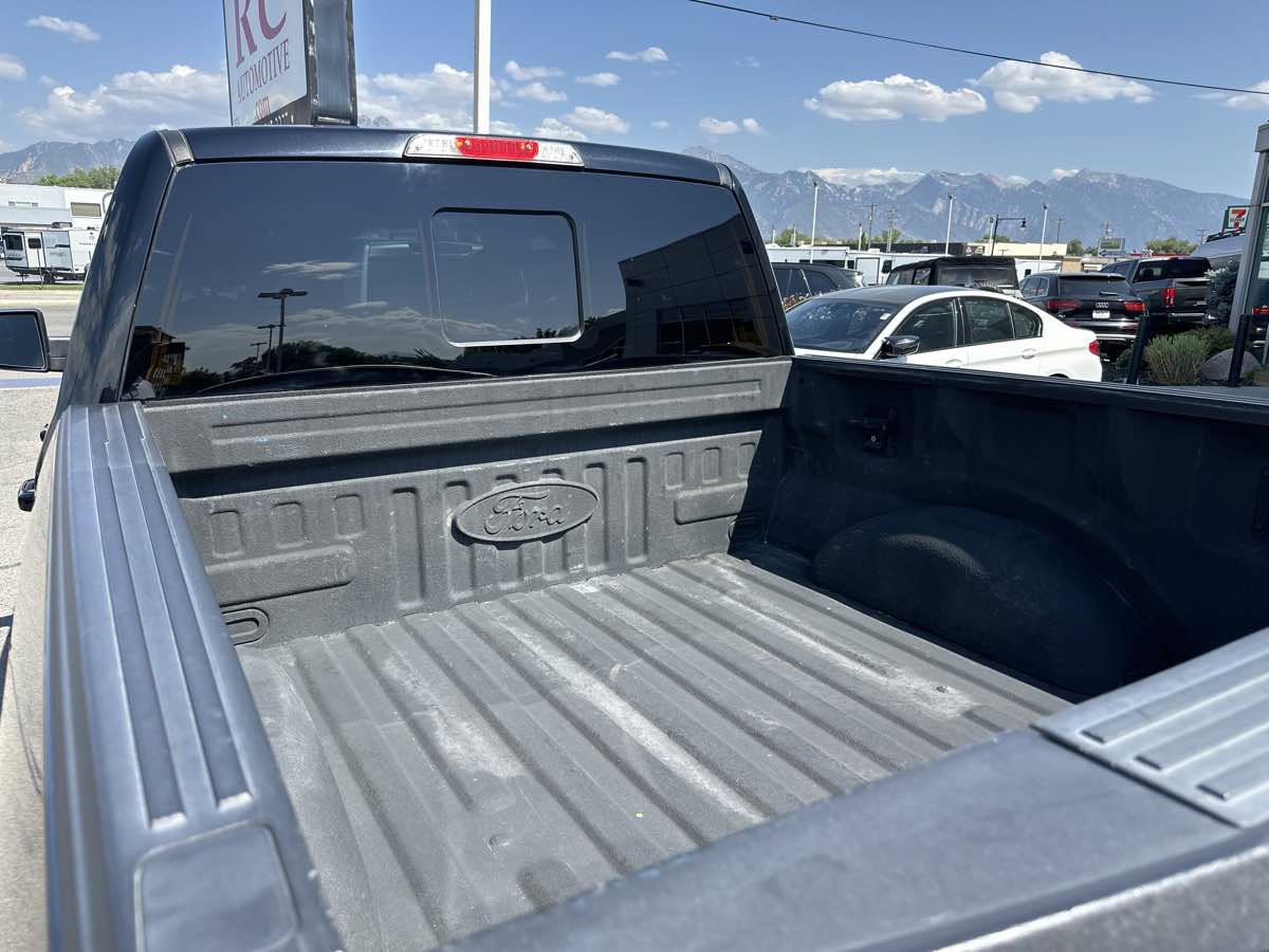 Used 2017 Ford F150 Lariat w/ Equipment Group 502A Luxury AWD/4WD image 16