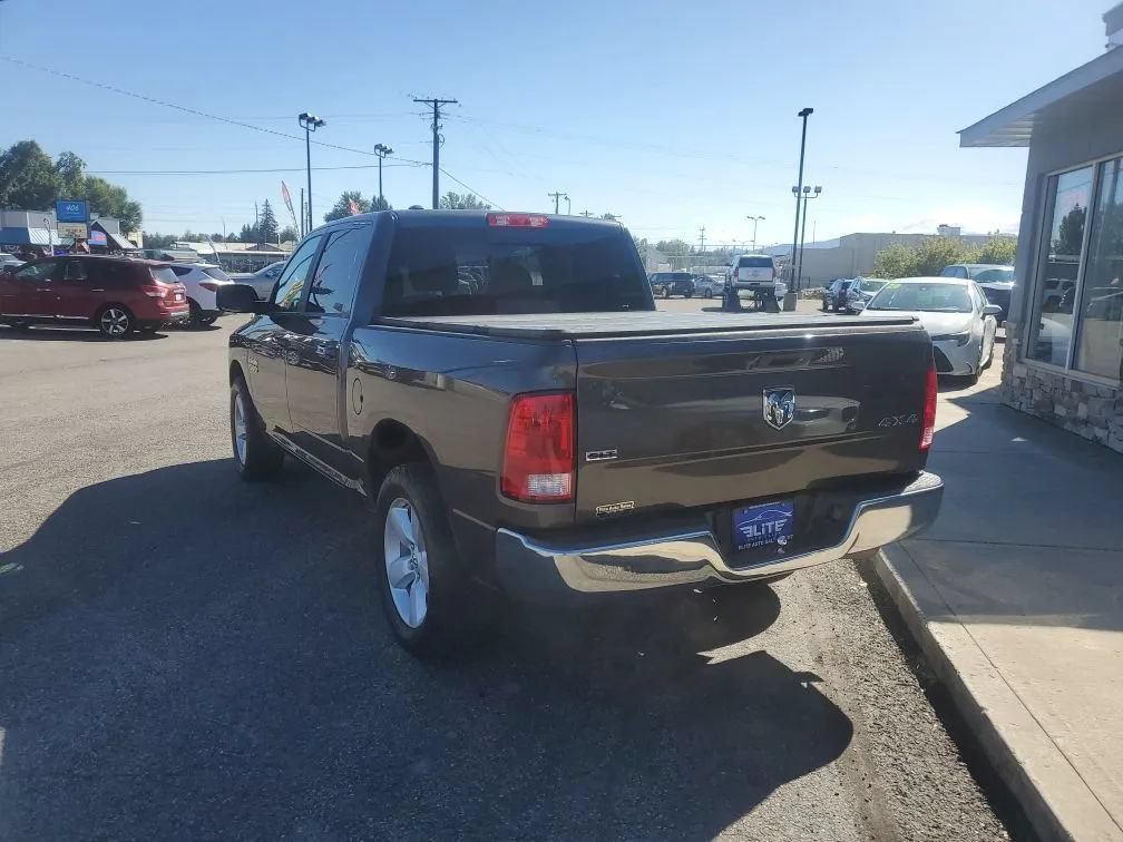 Used 2017 RAM 1500 Classic SLT AWD/4WD image 8