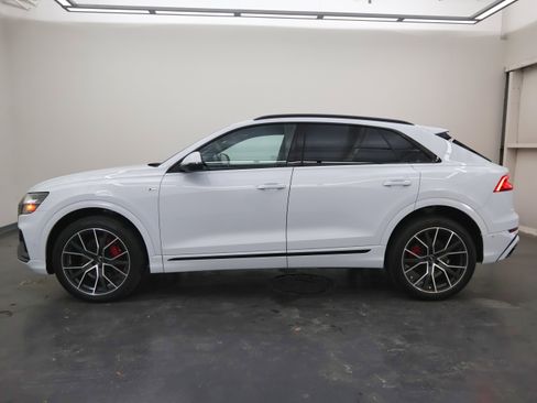 Used 2019 Audi Q8 Premium Plus w/ Premium Plus image 6