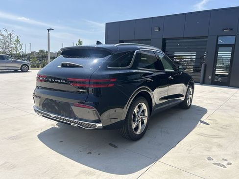 New 2026 Genesis GV70 2.5T Advanced image 3