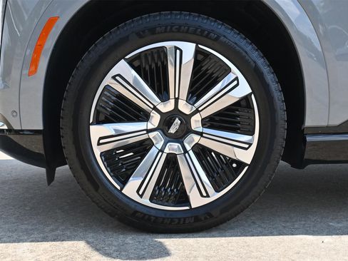 New 2026 Cadillac Escalade IQ Luxury 1 image 30