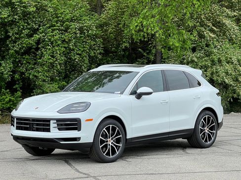 New 2026 Porsche Cayenne AWD/4WD image 1