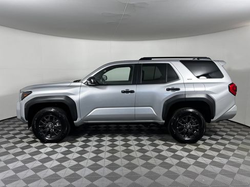 Certified 2026 Toyota 4Runner SR5 AWD/4WD image 8