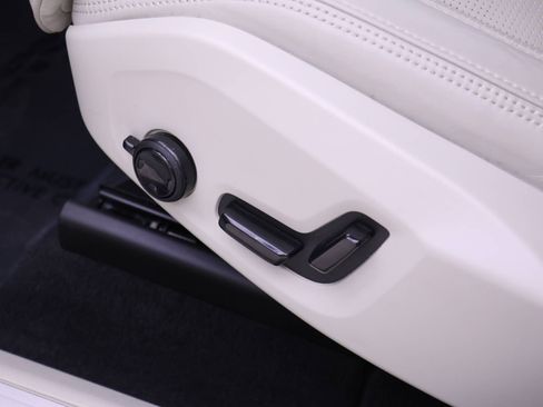 Certified 2022 Volvo XC60 B6 Inscription w/ Advanced Package image 22