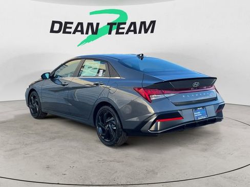 New 2026 Hyundai Elantra SEL Sport Premium FWD image 5