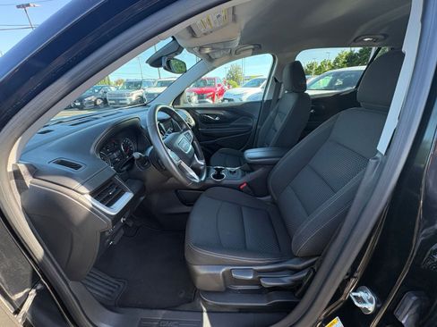 Used 2024 GMC Terrain SLE FWD image 27