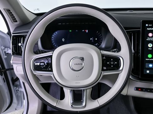 Used 2026 Volvo XC90 B6 Ultra w/ Protection Package AWD/4WD image 11