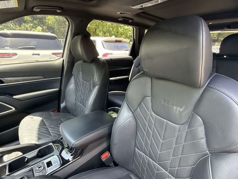 Certified 2024 Kia Telluride SX X-Pro AWD/4WD image 18