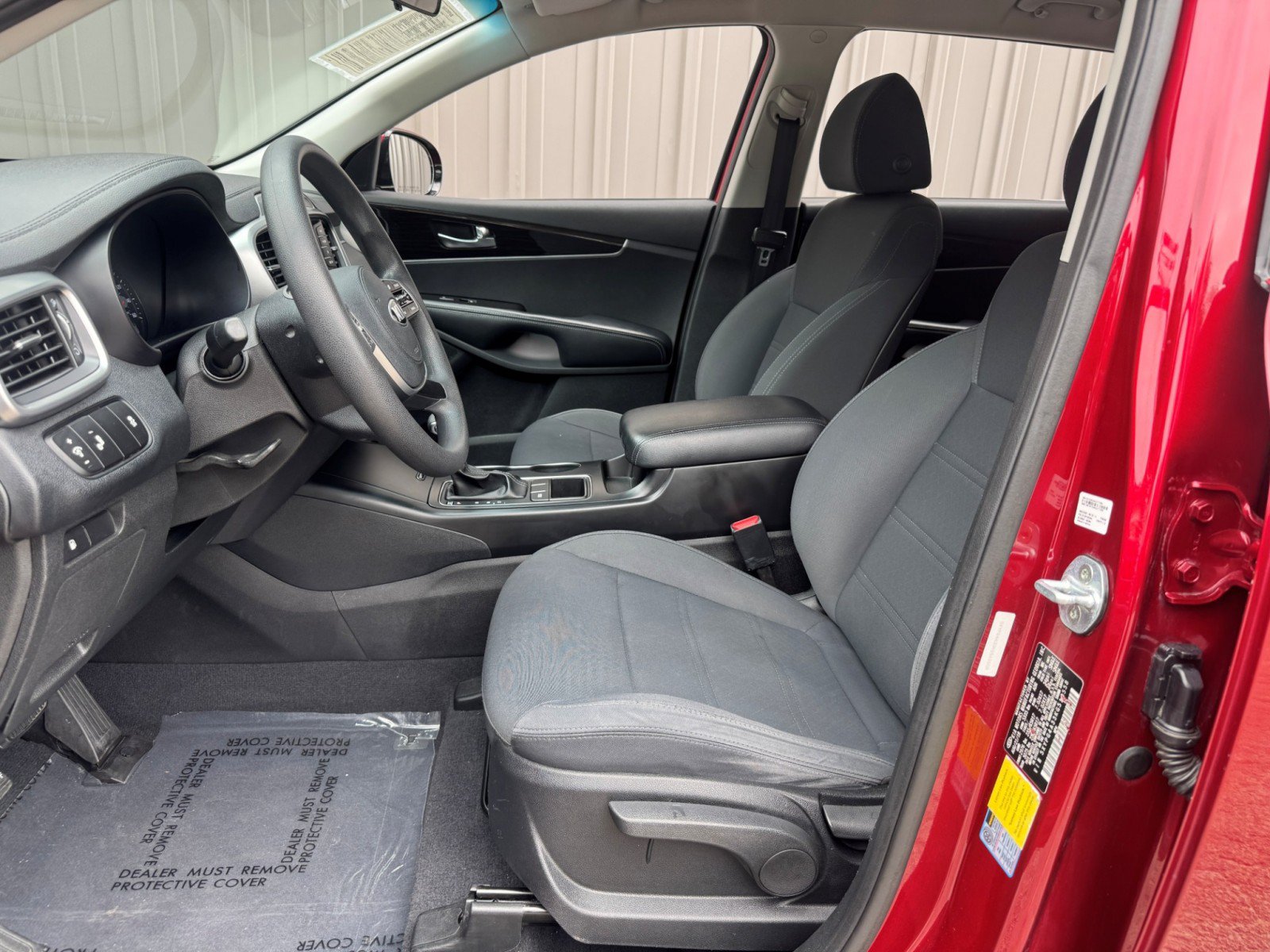 Used 2019 Kia Sorento FWD image 15