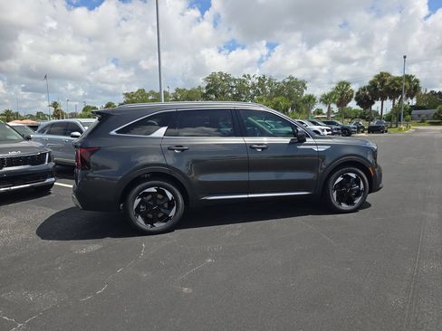 New 2026 Kia Sorento EX FWD image 9