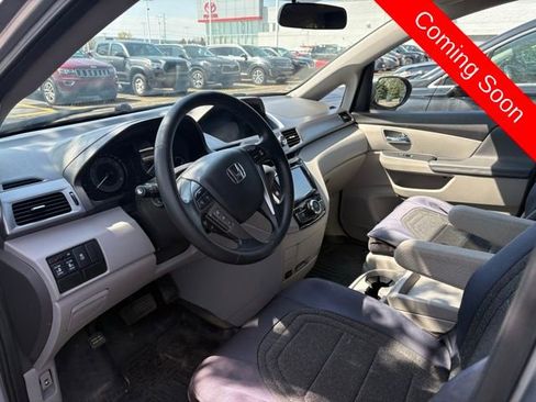 Used 2017 Honda Odyssey EX image 7