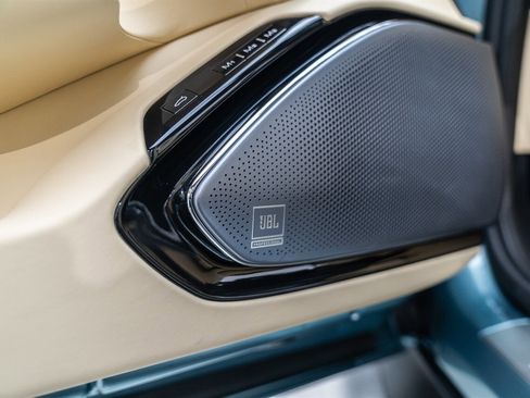 Used 2025 Ferrari Roma Spider image 96