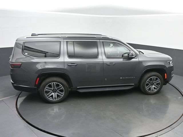 Used 2025 Jeep Wagoneer 4WD image 42