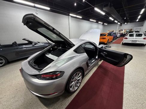 Used 2019 Porsche 718 Cayman RWD image 51