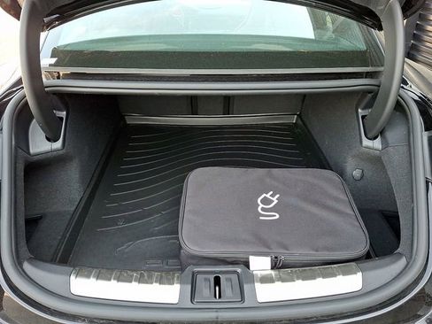 Certified 2025 Porsche Taycan image 31