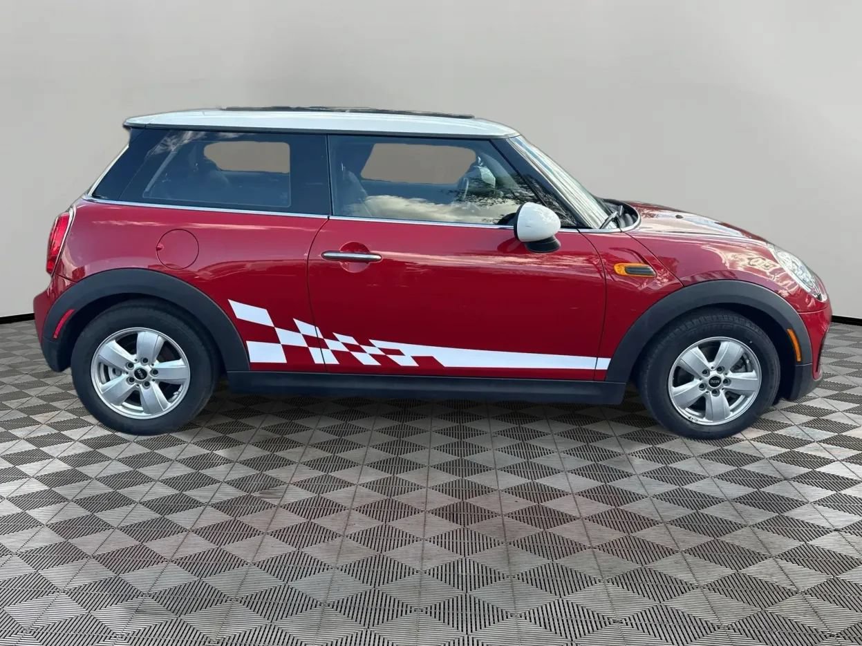 Used 2016 MINI Cooper 2-Door Hardtop FWD image 4