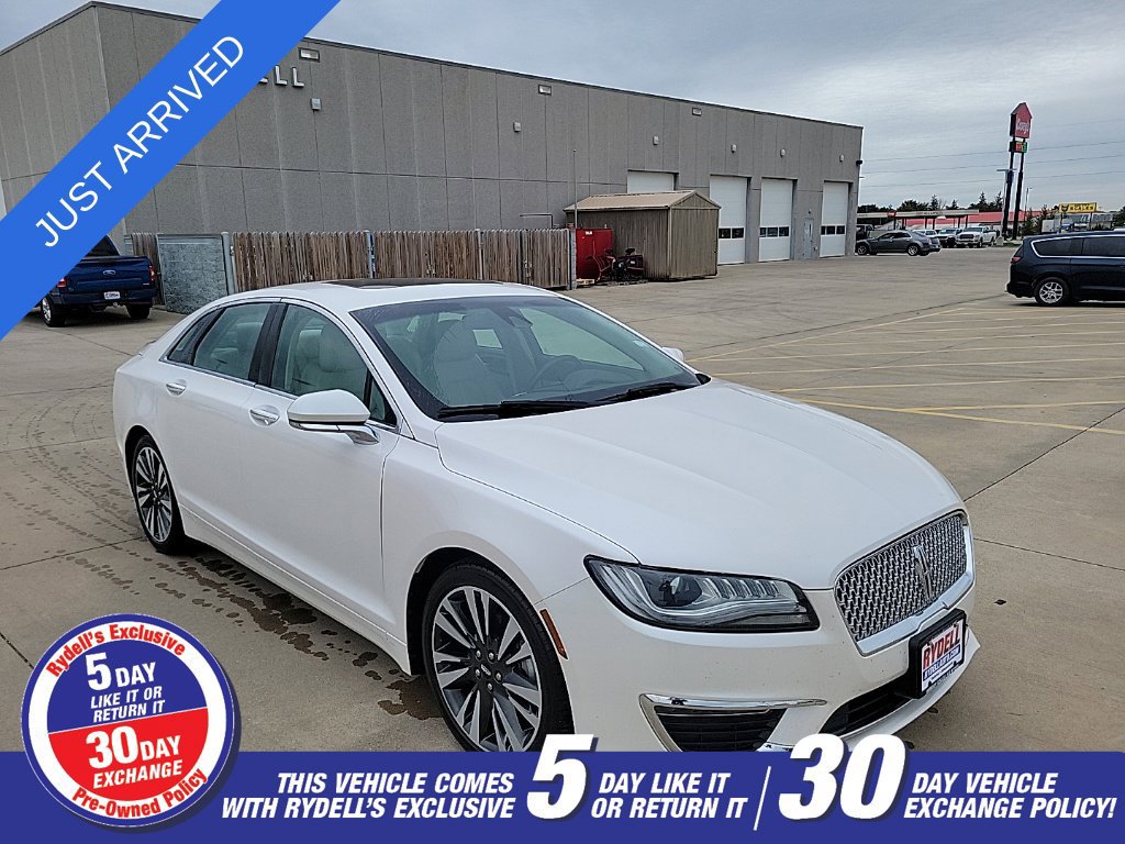 Used 2018 Lincoln MKZ Reserve w/ Climate Package FWD image 1