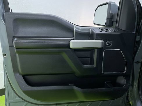 Used 2019 Ford F150 Lariat image 17