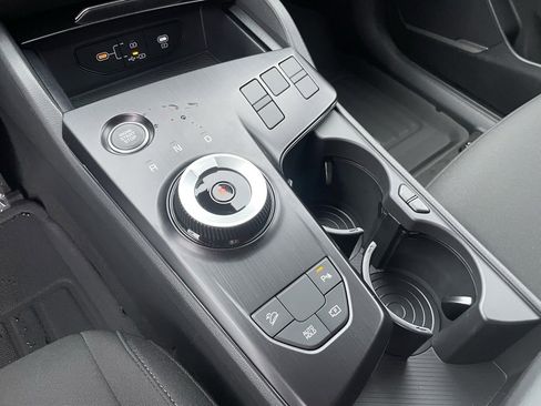 New 2026 Kia Sportage LX image 16